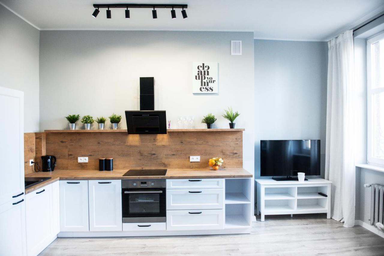 Apartament Przy Fontannach Apartment Gliwice Bagian luar foto